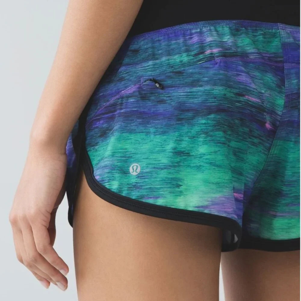 Lululemon Drop It Low Short Rio Nights Multi / Black 2.5" inseam sz 4 - Picture 2 of 6